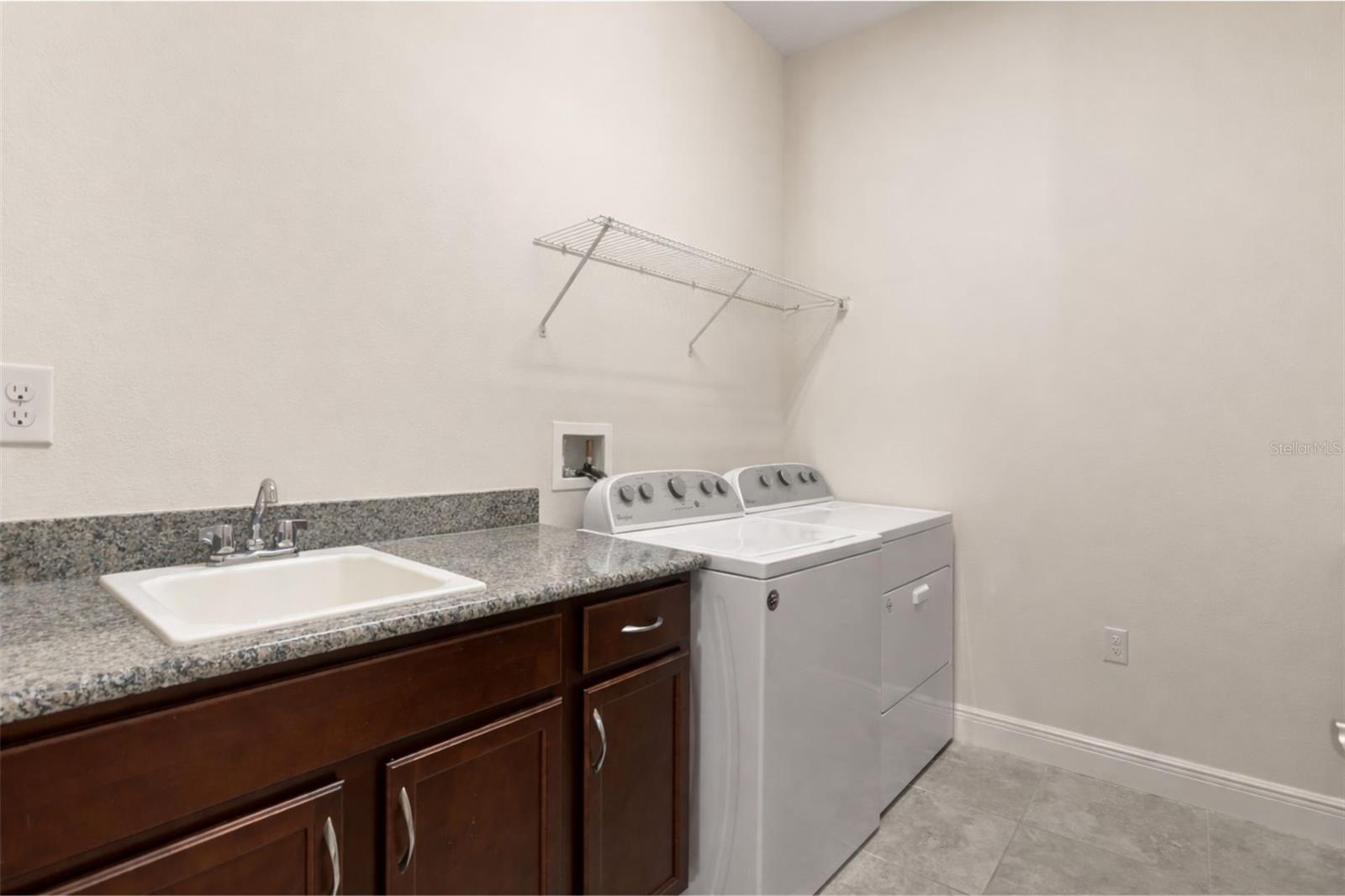 Image 14 of 43 For 2449 Yellow Brick Road