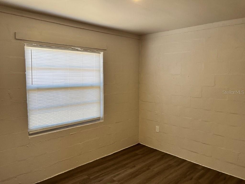 Image 7 of 10 For 1339 Winnifred Street