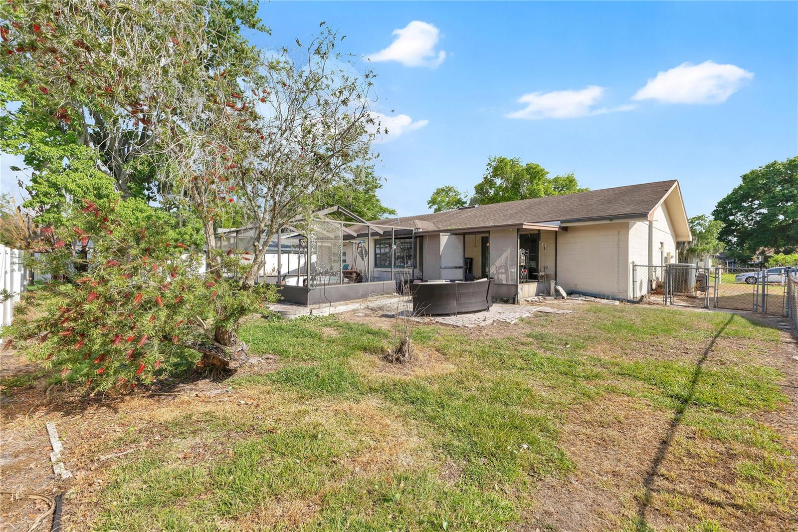 Image 16 of 22 For 112 Sandburg Lane