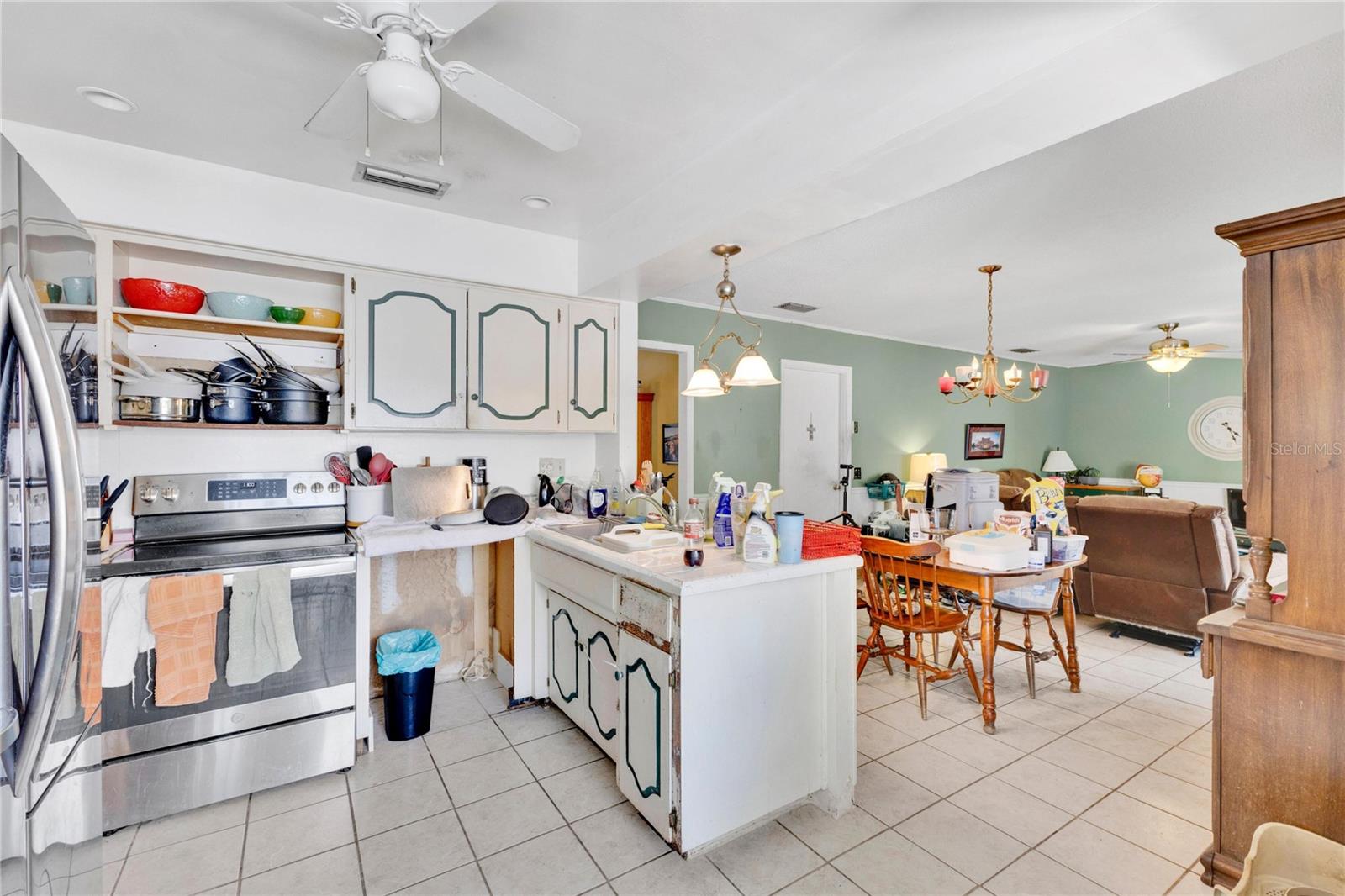 Image 3 of 22 For 112 Sandburg Lane