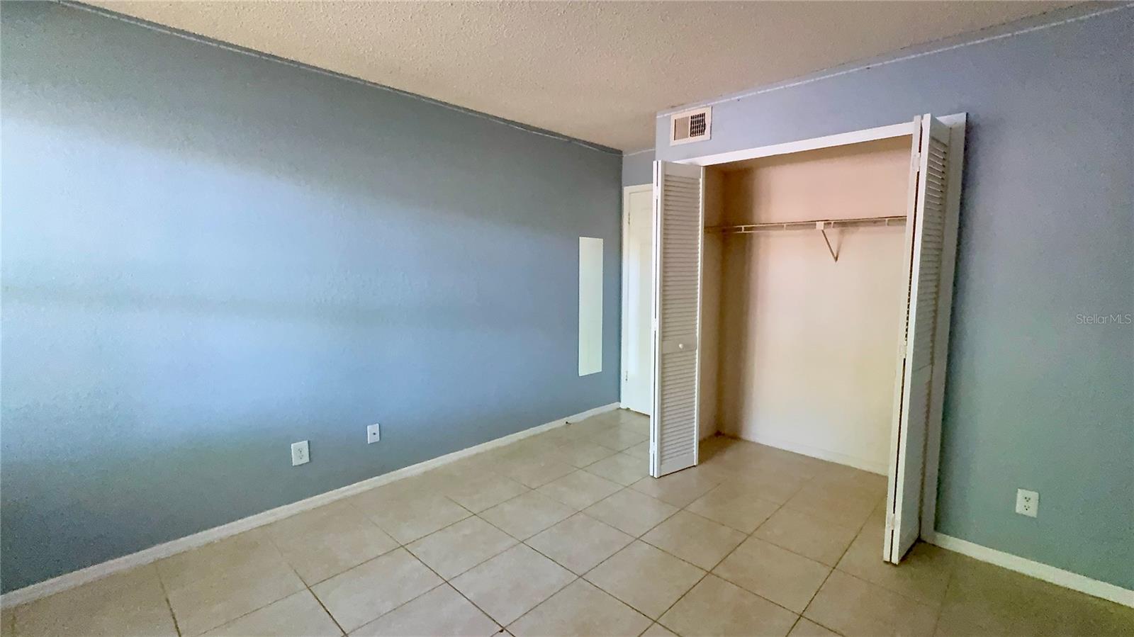 Image 12 of 19 For 3038 Antique Oaks Circle 165