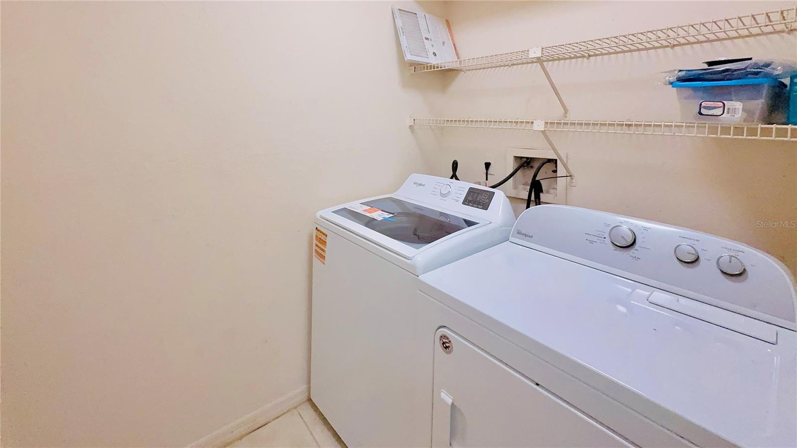 Image 15 of 19 For 3038 Antique Oaks Circle 165