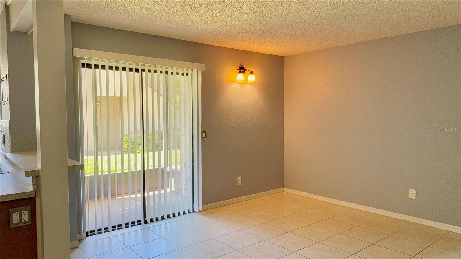 Image 6 of 19 For 3038 Antique Oaks Circle 165