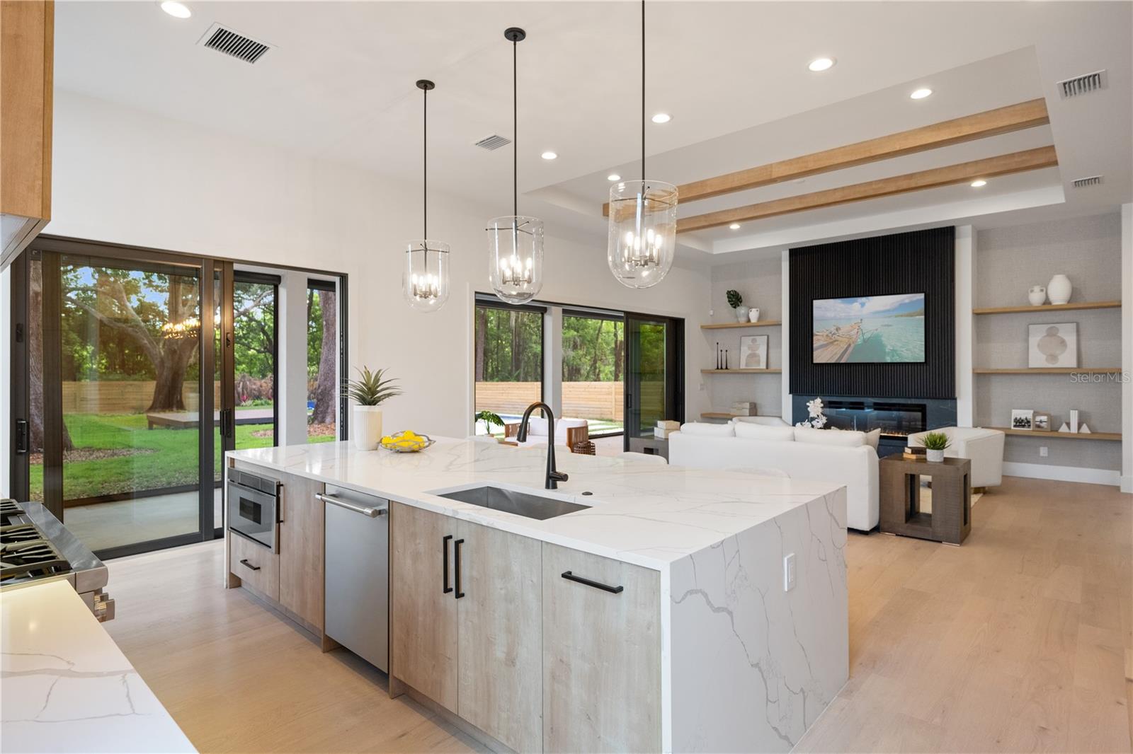 Image 10 of 45 For 11303 Windermere Road