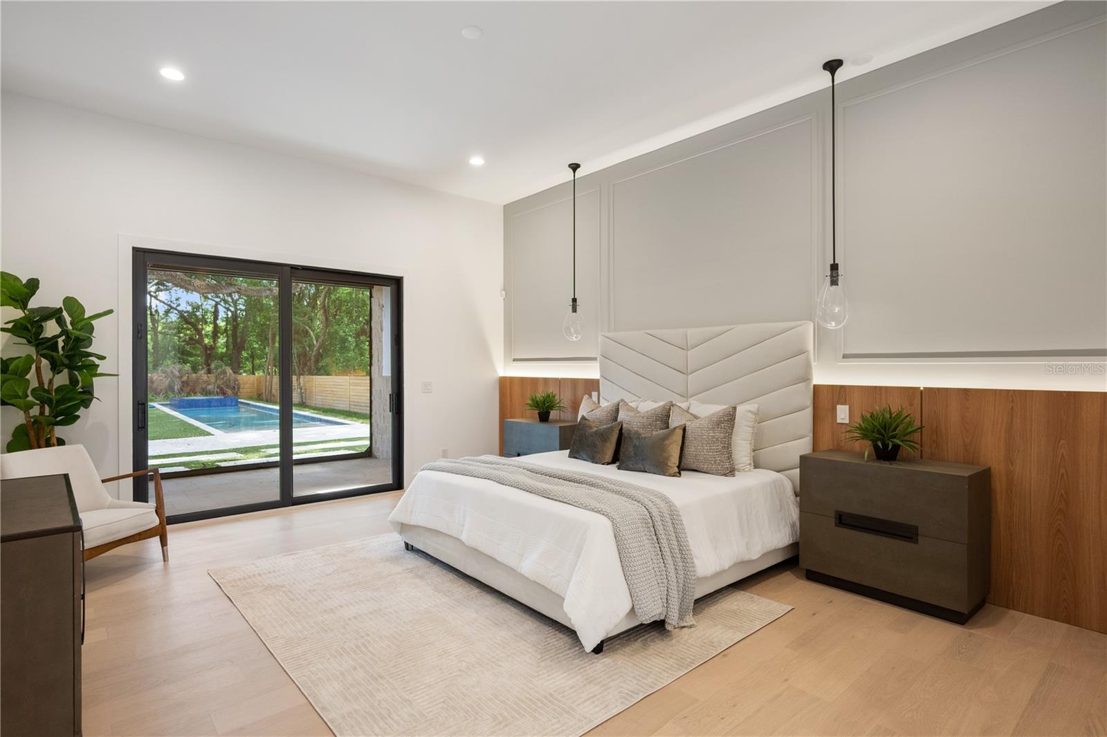 Image 15 of 45 For 11303 Windermere Road
