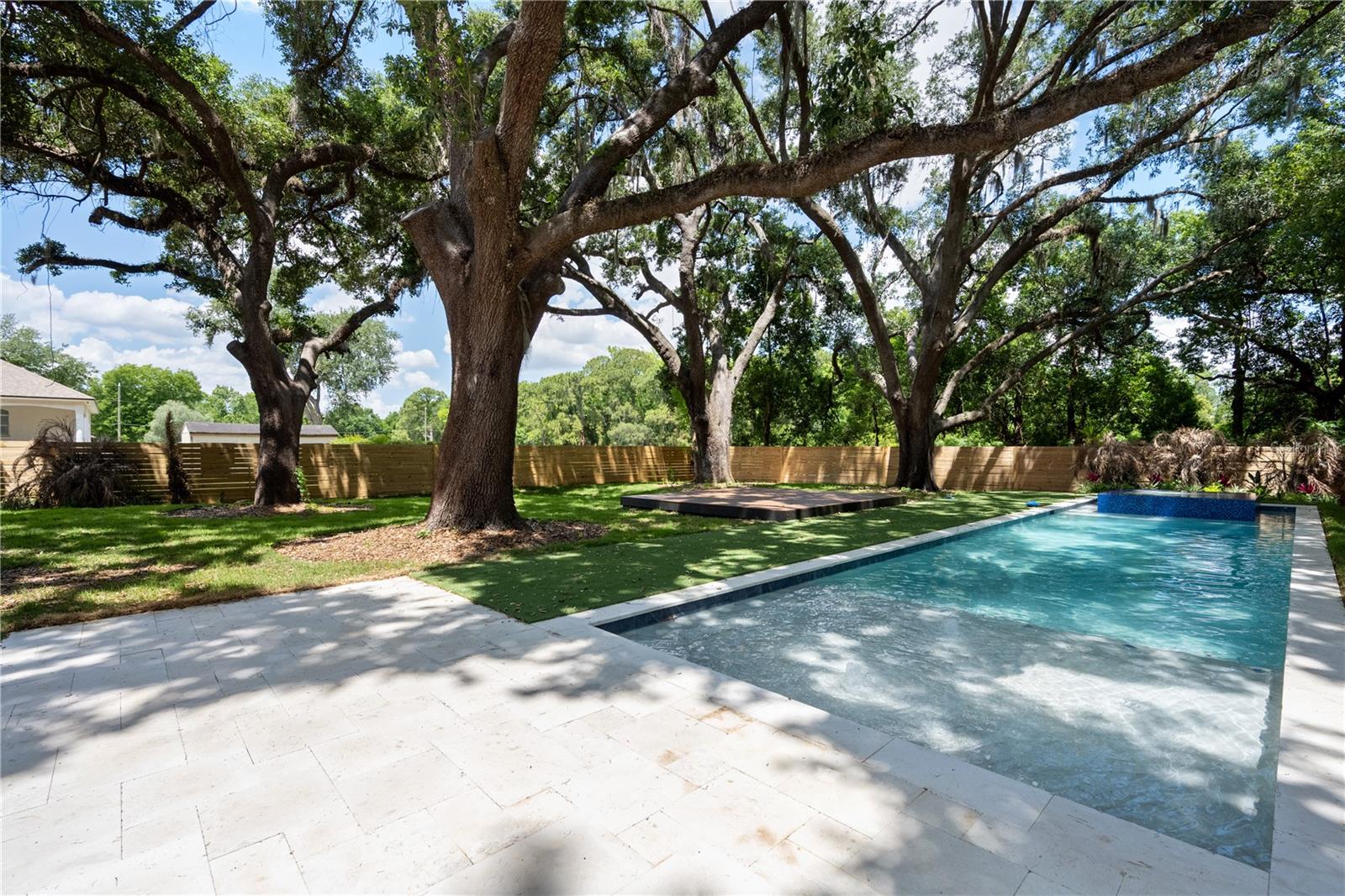 Image 38 of 45 For 11303 Windermere Road