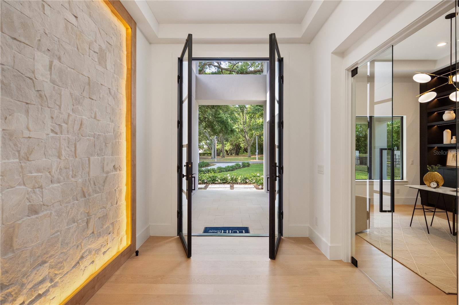 Image 4 of 45 For 11303 Windermere Road