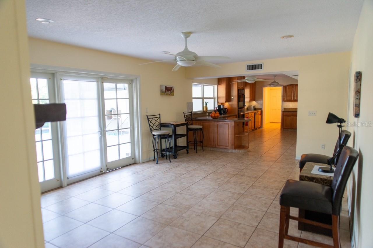 Image 10 of 38 For 315 Lazy Acres Lane