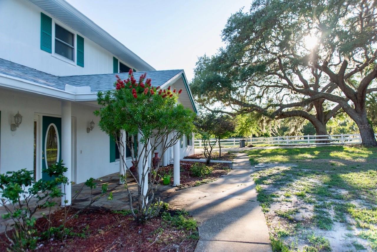 Image 4 of 38 For 315 Lazy Acres Lane