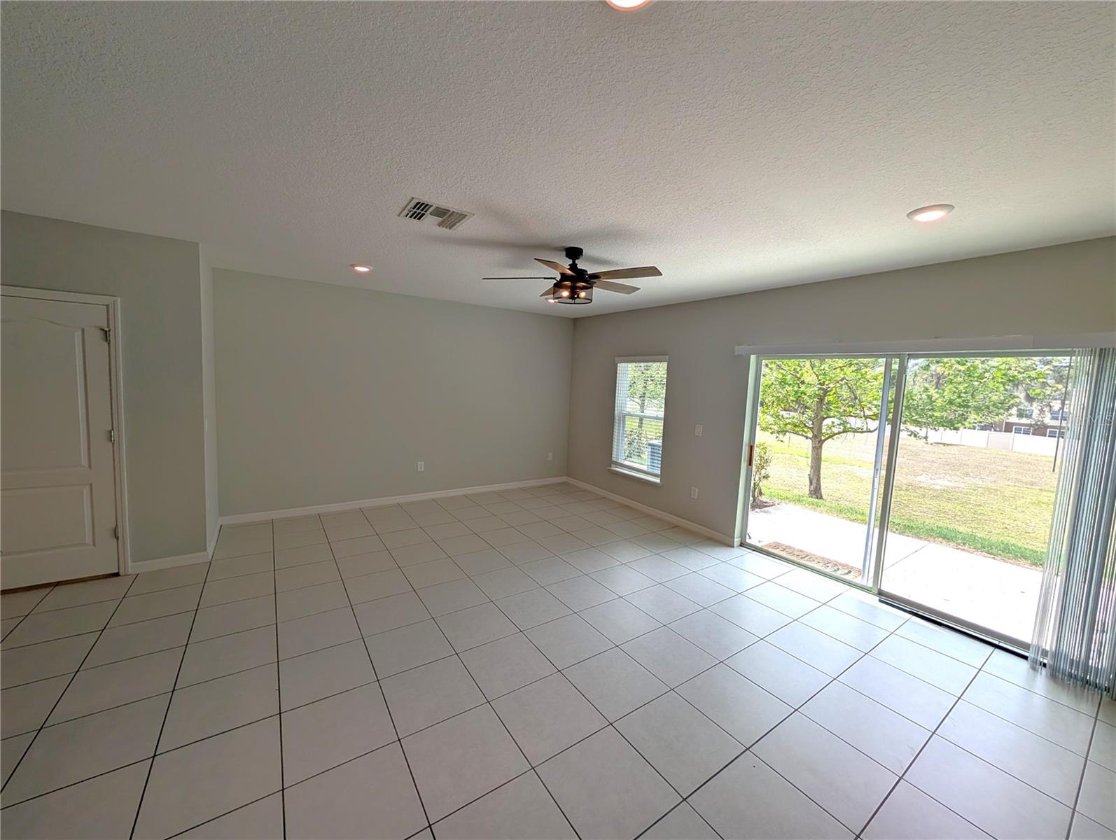 Image 4 of 17 For 4744 Spatter Dock Street