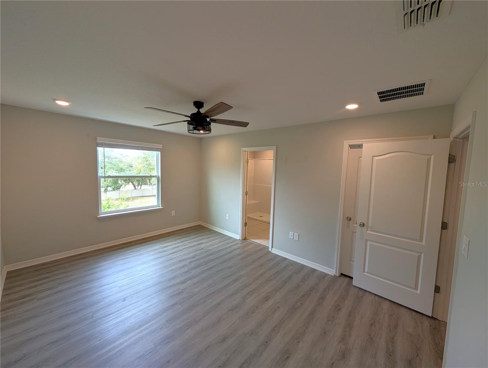 Image 8 of 17 For 4744 Spatter Dock Street