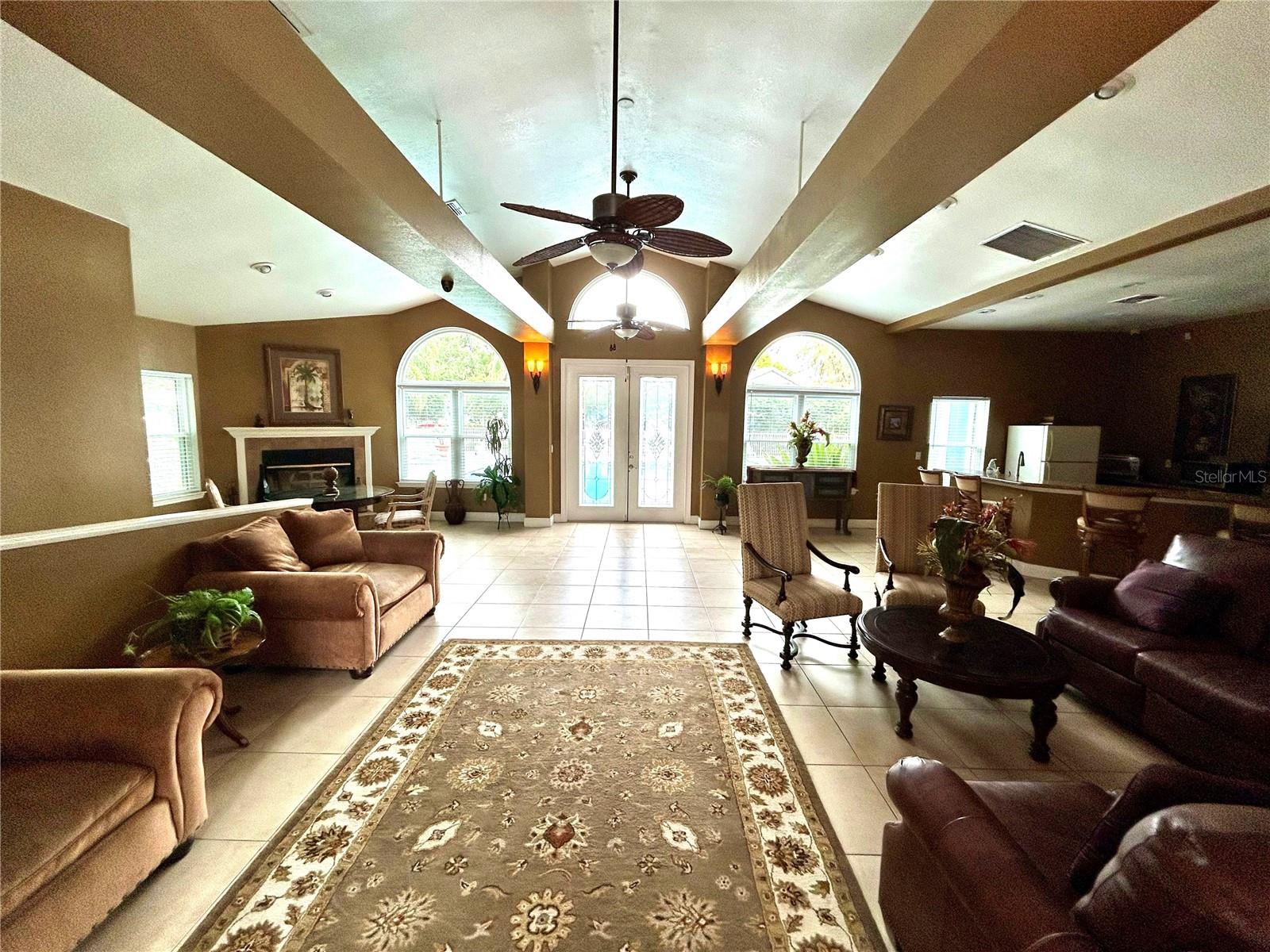 Image 11 of 15 For 2605 Grassy Point Drive 205