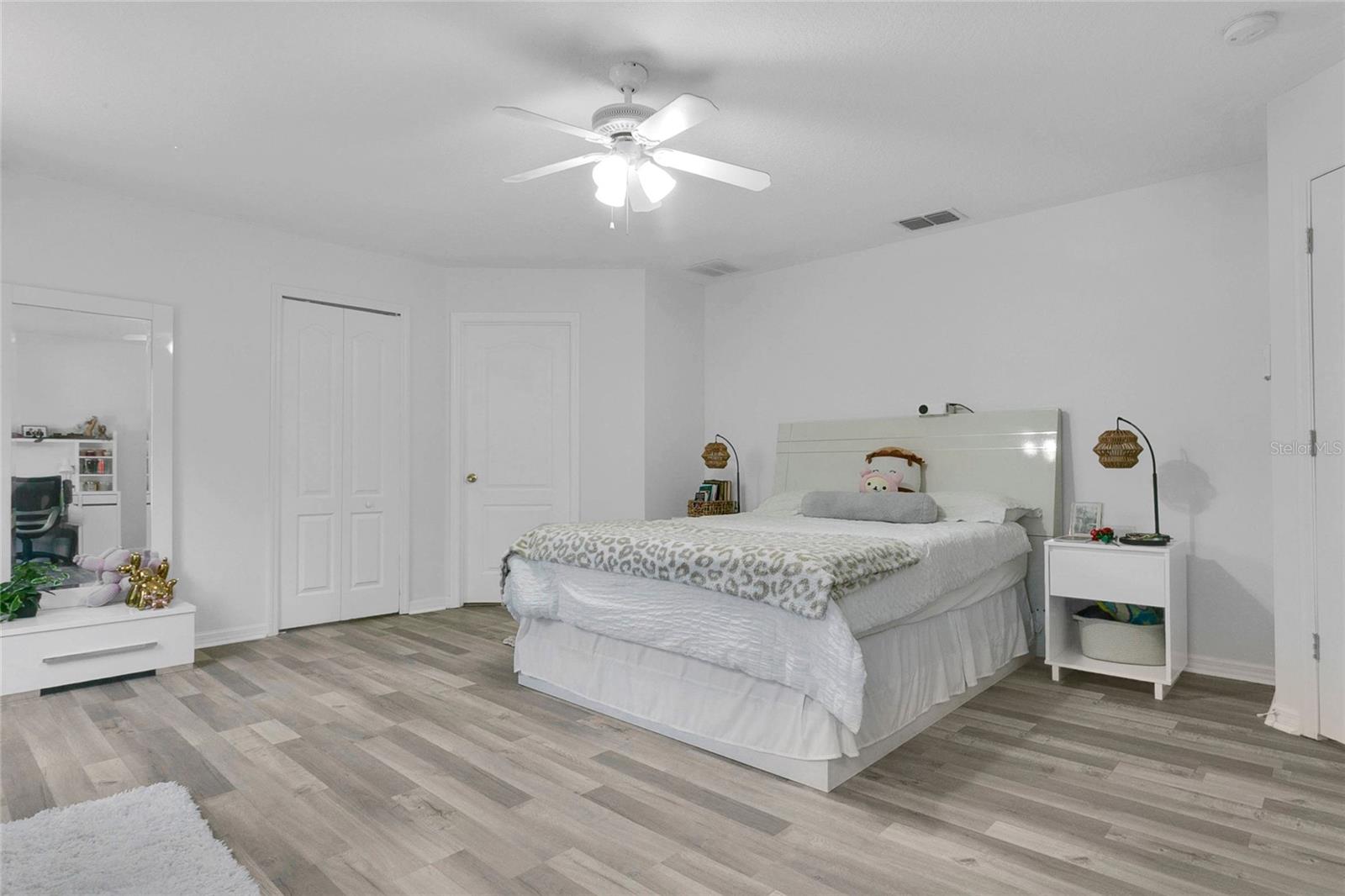 Image 16 of 38 For 4034 Feldspar Trail