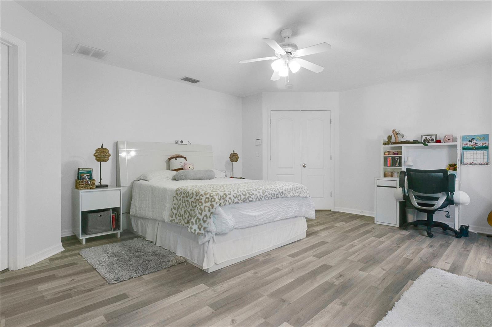 Image 17 of 38 For 4034 Feldspar Trail