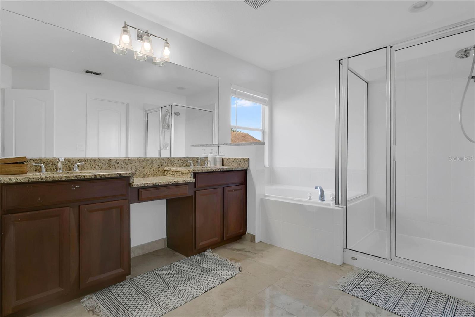 Image 18 of 38 For 4034 Feldspar Trail