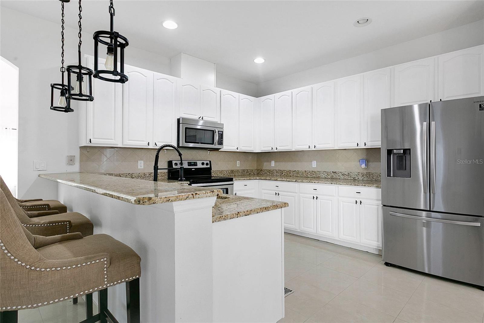 Image 8 of 38 For 4034 Feldspar Trail