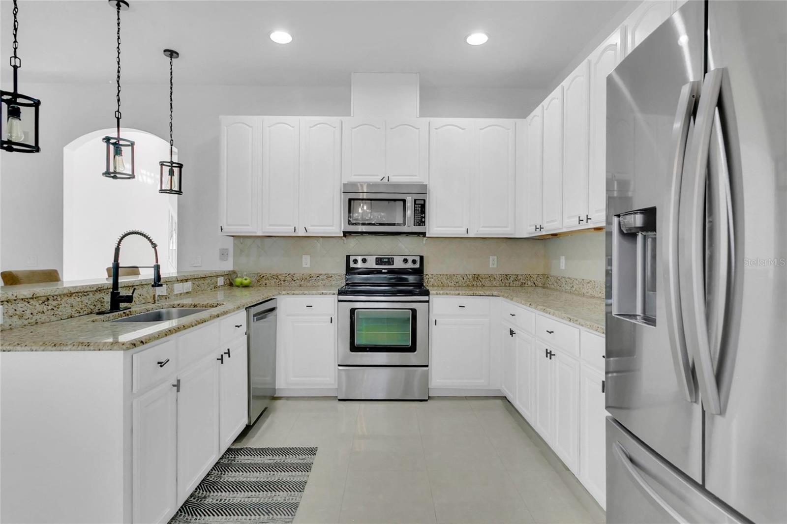 Image 9 of 38 For 4034 Feldspar Trail