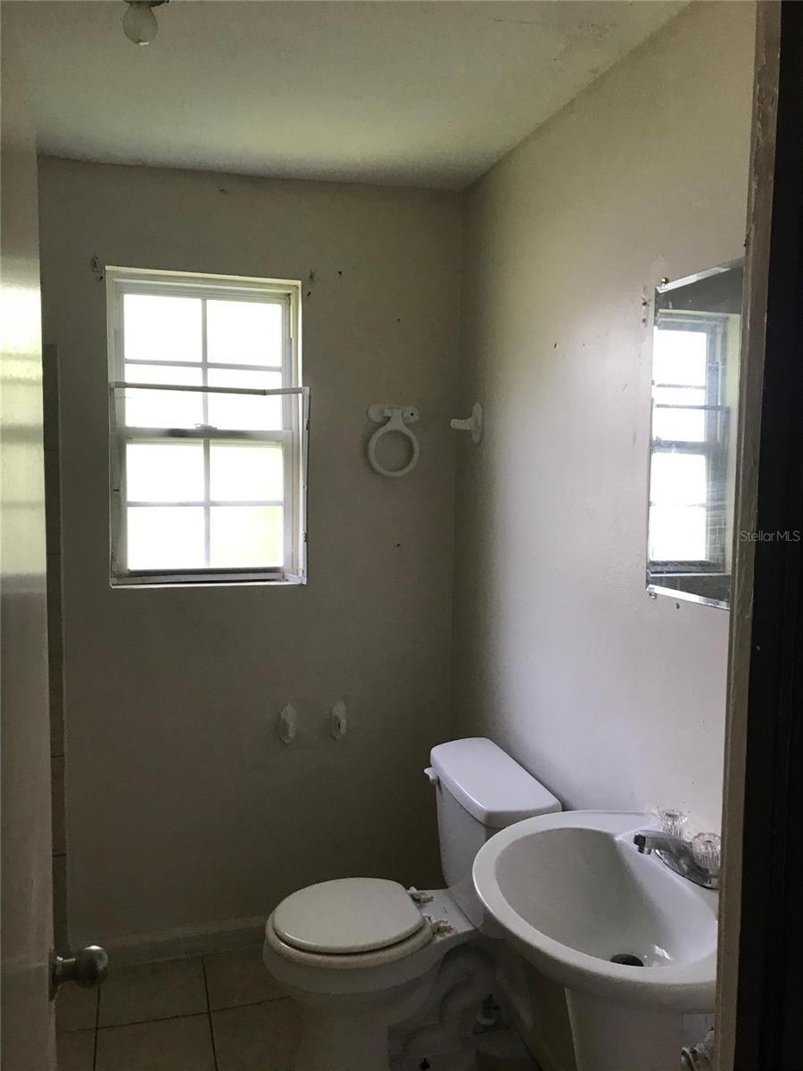 Image 6 of 8 For 1250 27th Street