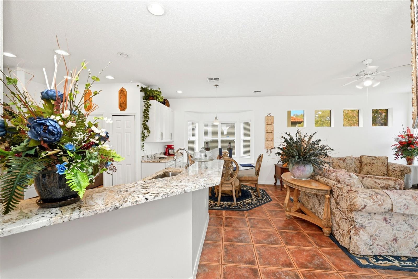 Image 20 of 54 For 910 Lascala Drive