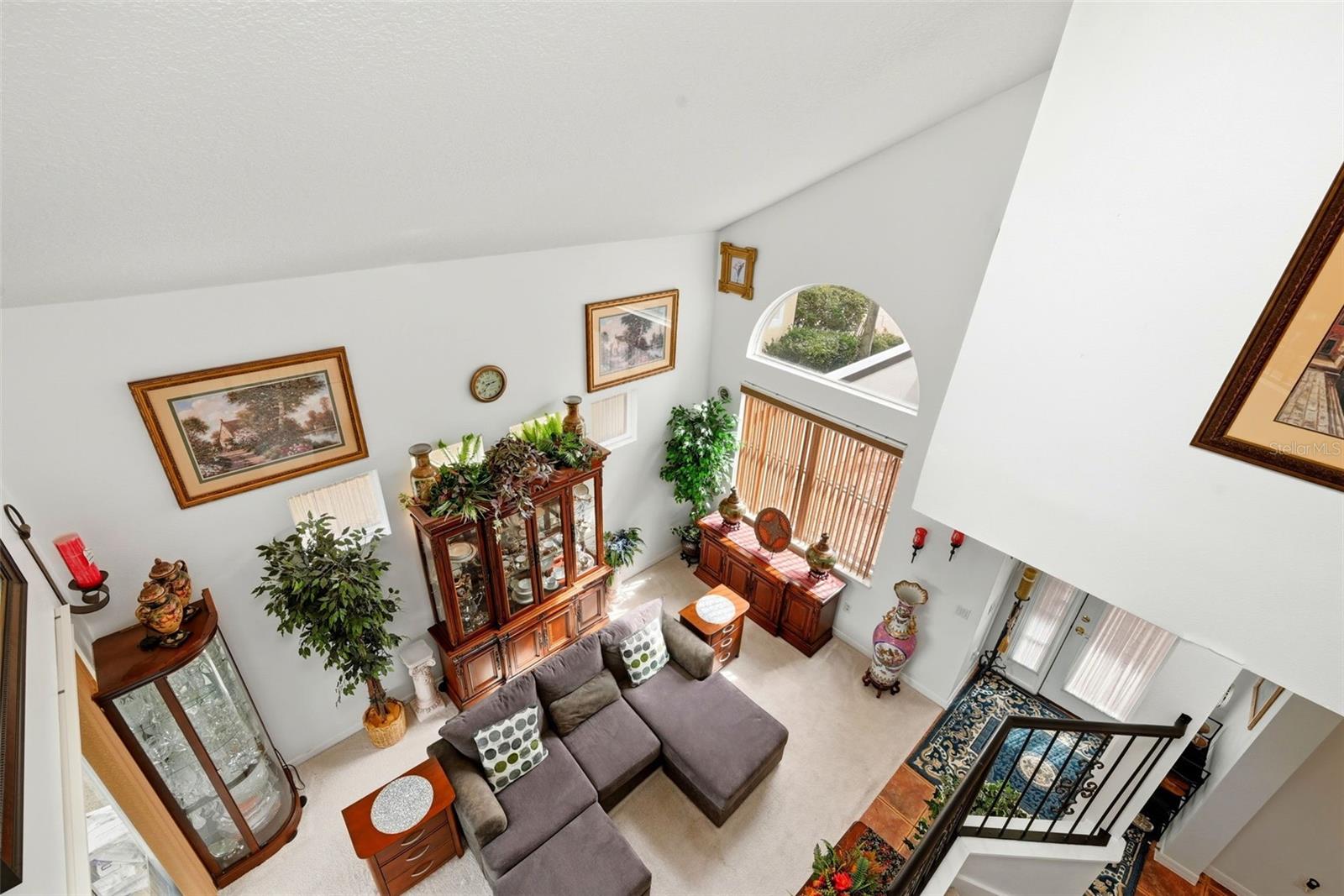 Image 28 of 54 For 910 Lascala Drive