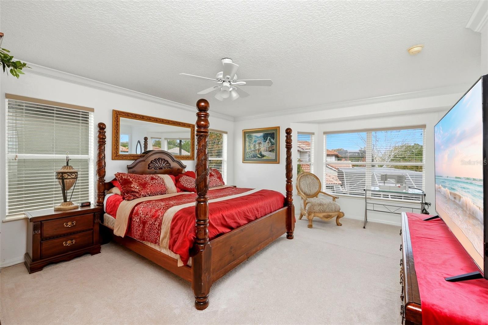 Image 29 of 54 For 910 Lascala Drive