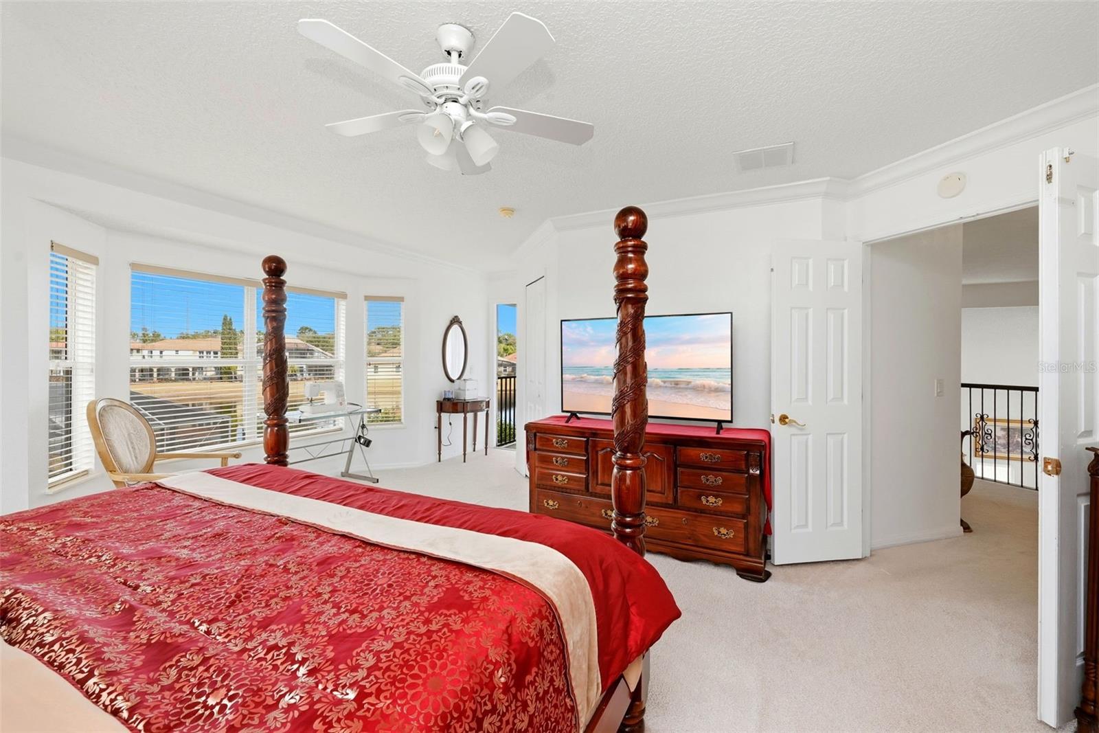 Image 30 of 54 For 910 Lascala Drive