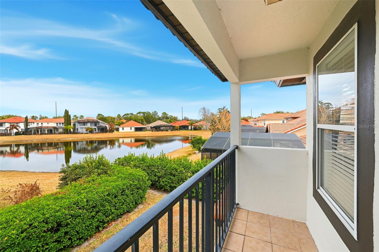 Image 32 of 54 For 910 Lascala Drive