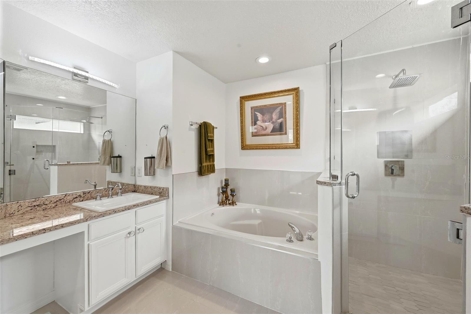 Image 33 of 54 For 910 Lascala Drive