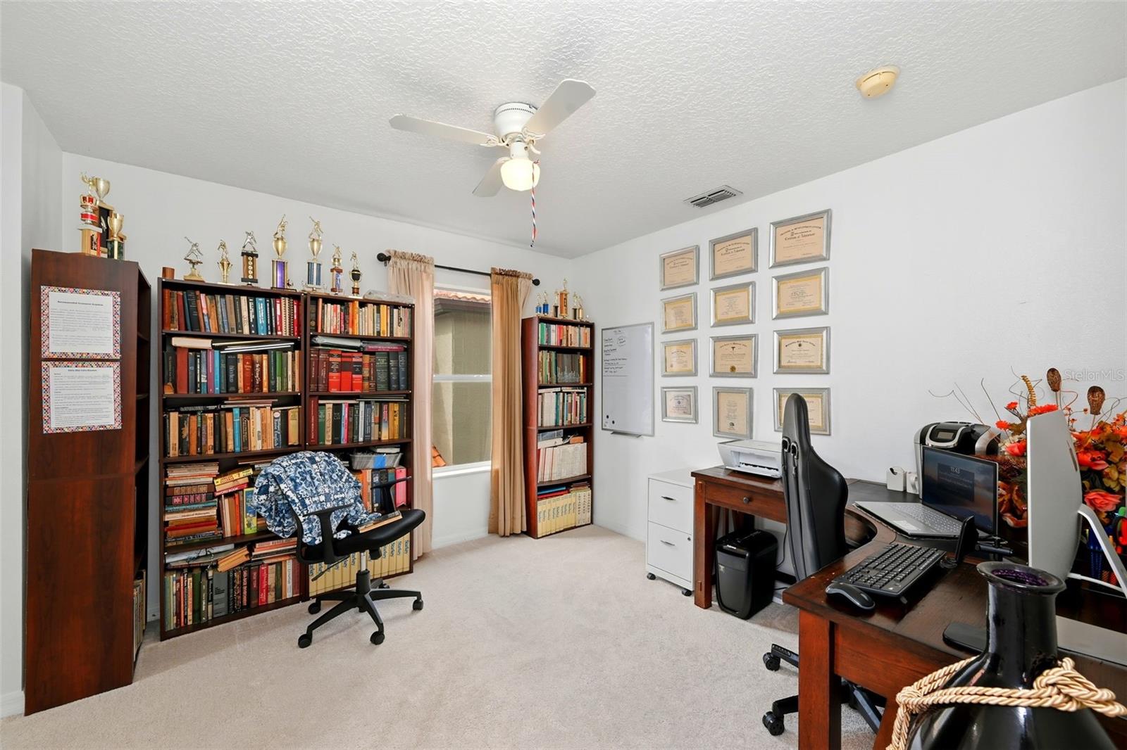 Image 39 of 54 For 910 Lascala Drive