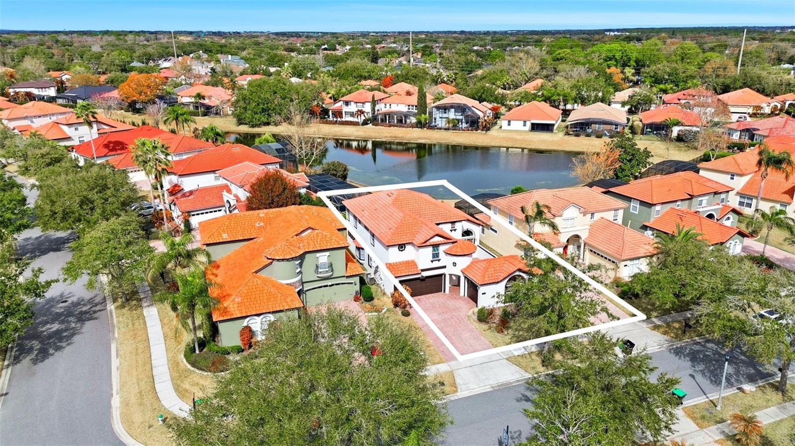 Image 4 of 54 For 910 Lascala Drive