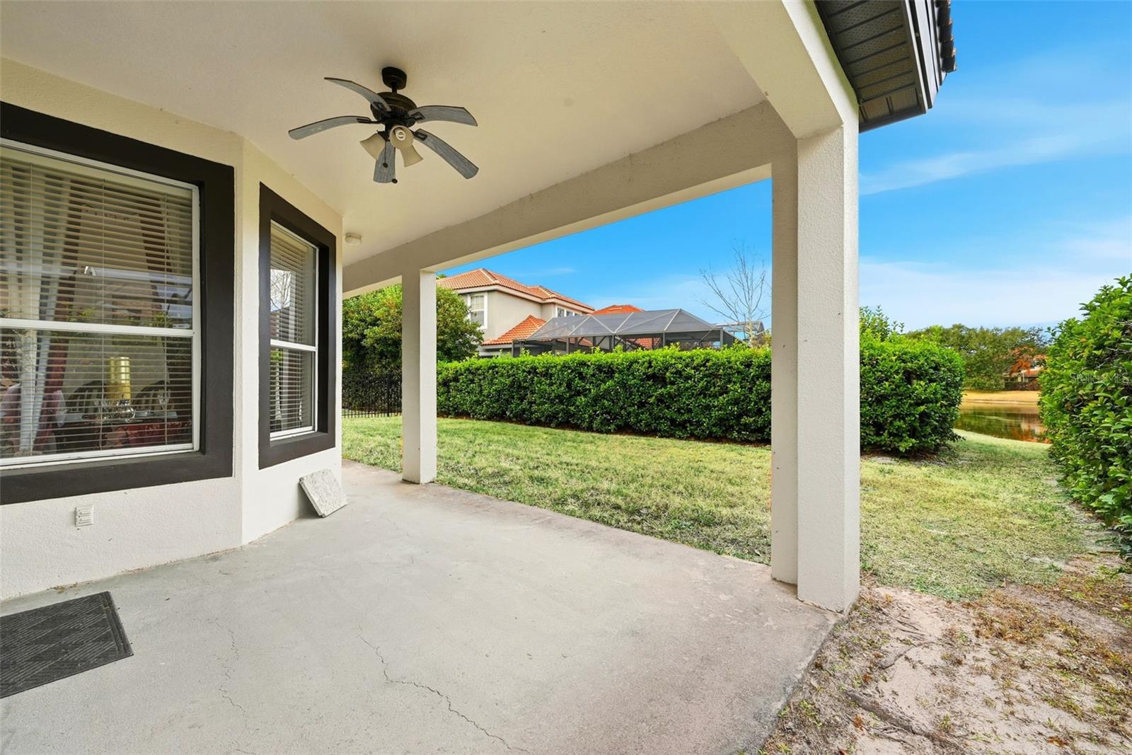 Image 40 of 54 For 910 Lascala Drive