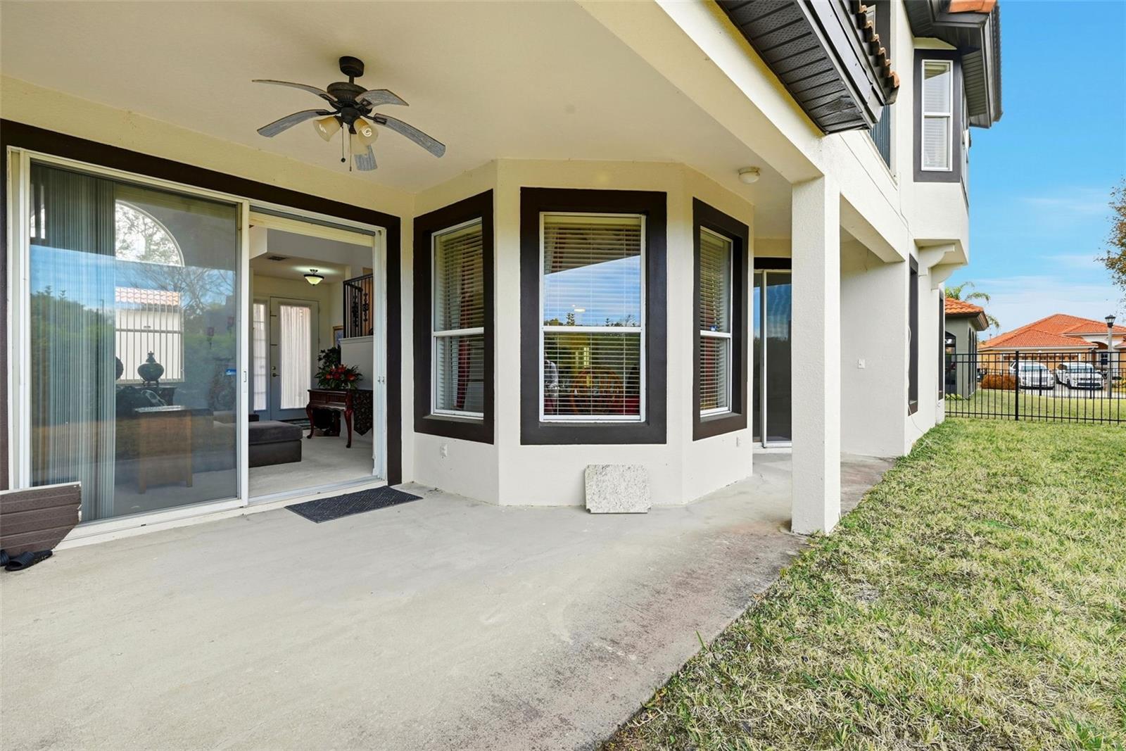 Image 41 of 54 For 910 Lascala Drive