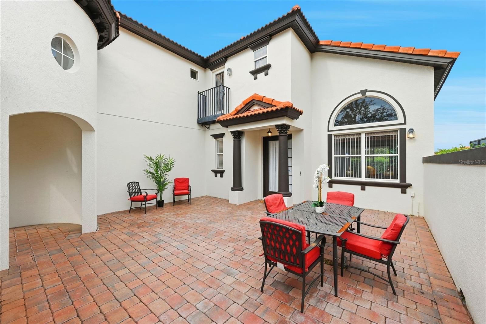 Image 5 of 54 For 910 Lascala Drive