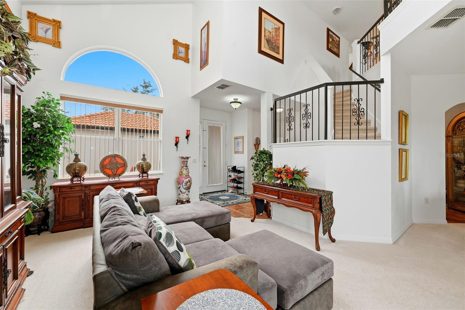 Image 9 of 54 For 910 Lascala Drive