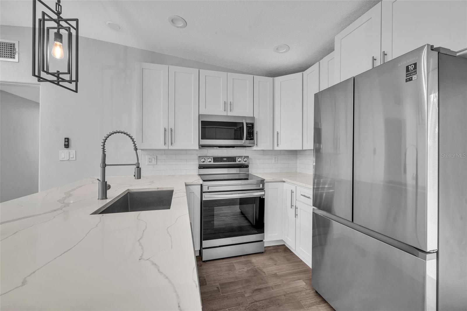 Image 14 of 32 For 4020 Ibis Drive