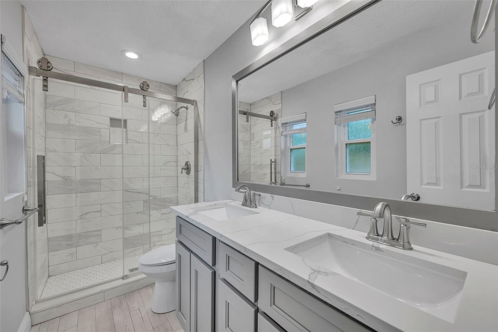 Image 21 of 32 For 4020 Ibis Drive