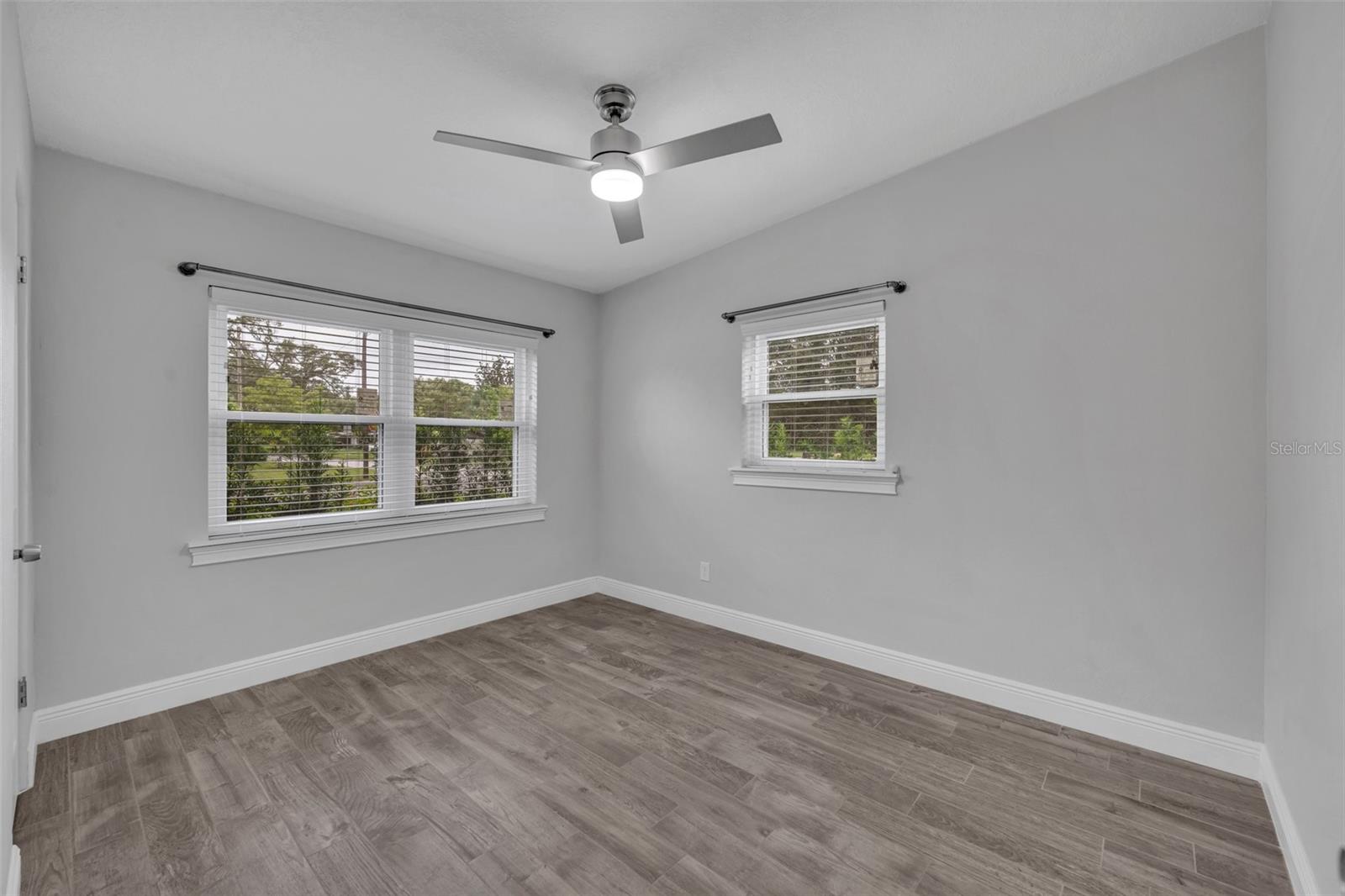 Image 22 of 32 For 4020 Ibis Drive