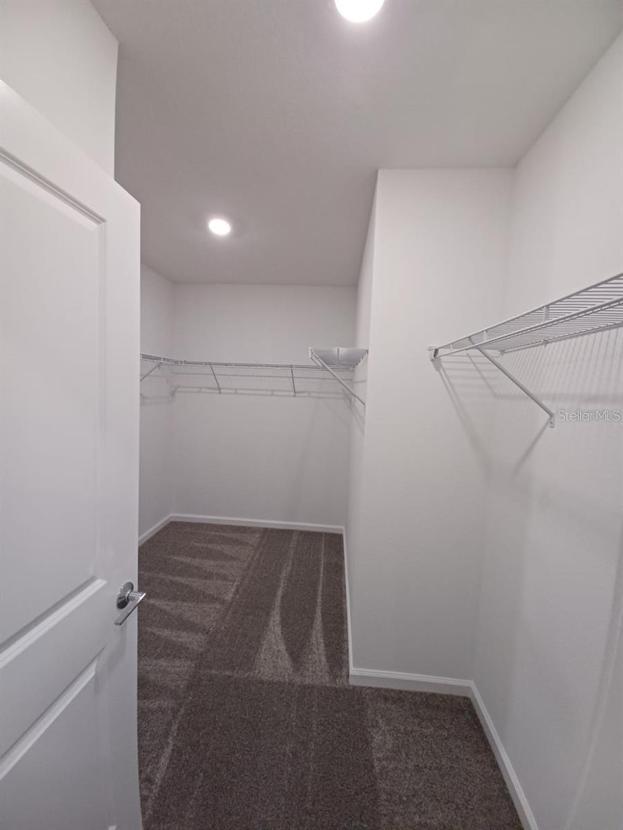 Image 16 of 24 For 926 Jackson Avenue