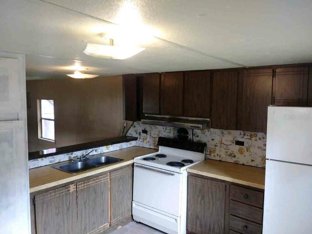 Image 2 of 8 For 805 Peters Street