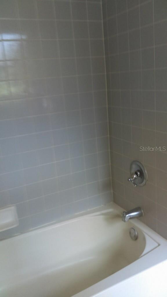 Image 8 of 8 For 805 Peters Street