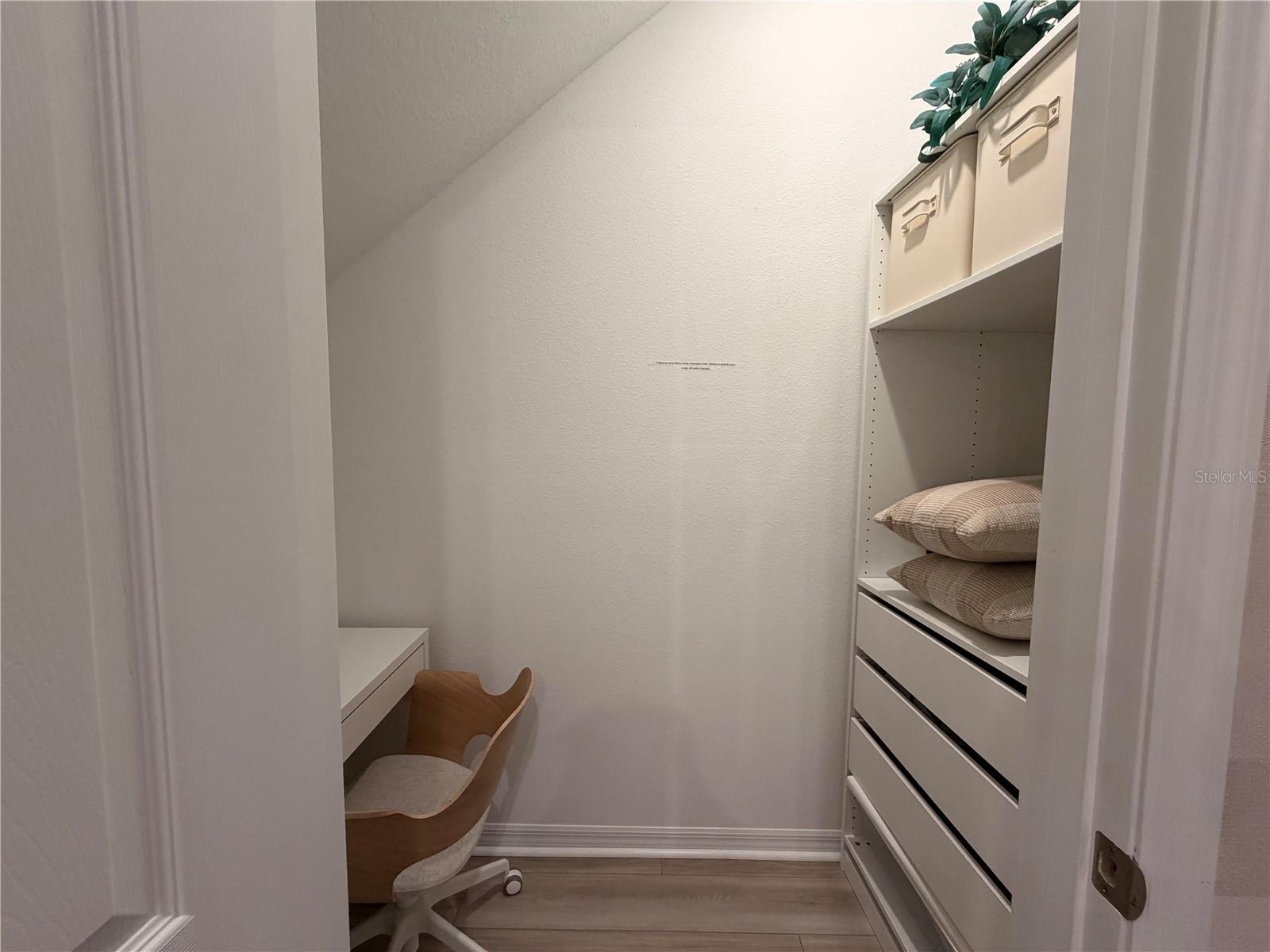 Image 17 of 52 For 4863 Lacewing Drive