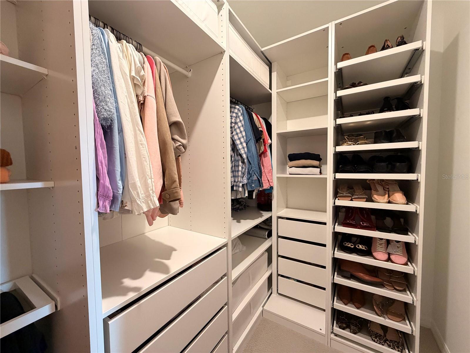 Image 36 of 52 For 4863 Lacewing Drive