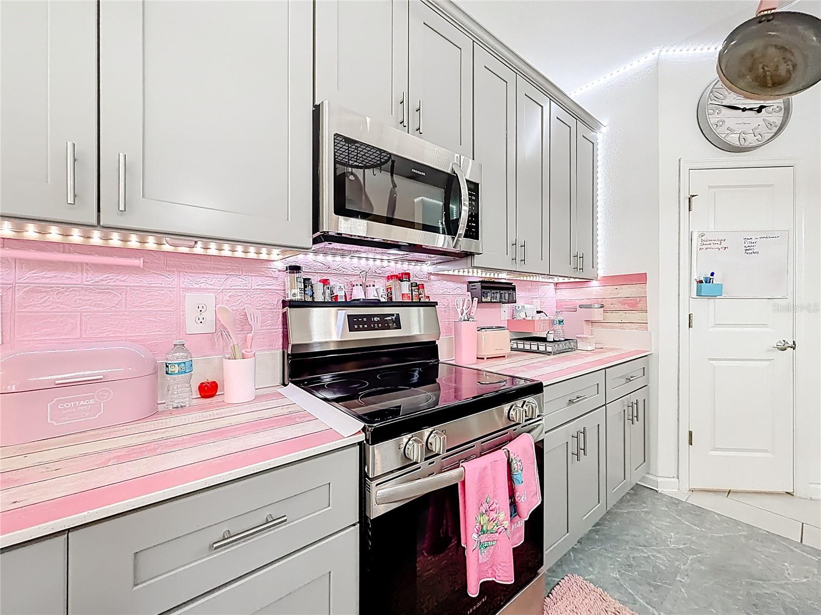 Image 19 of 61 For 2195 Sweet Honey Lane
