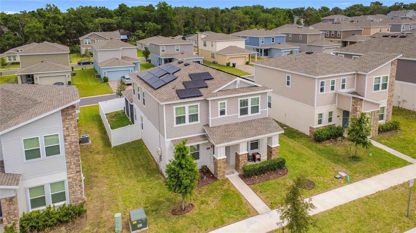 Image 9 of 61 For 2195 Sweet Honey Lane