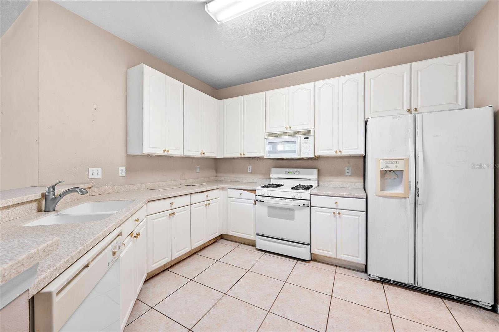 Image 11 of 40 For 1204 Huntington Greens Drive 1204