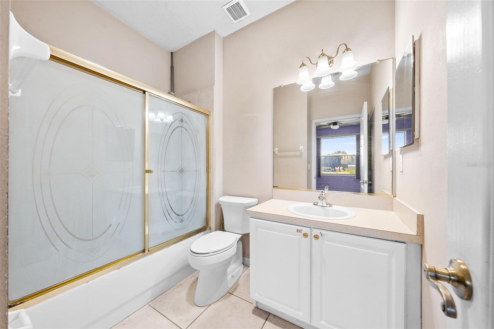 Image 21 of 40 For 1204 Huntington Greens Drive 1204