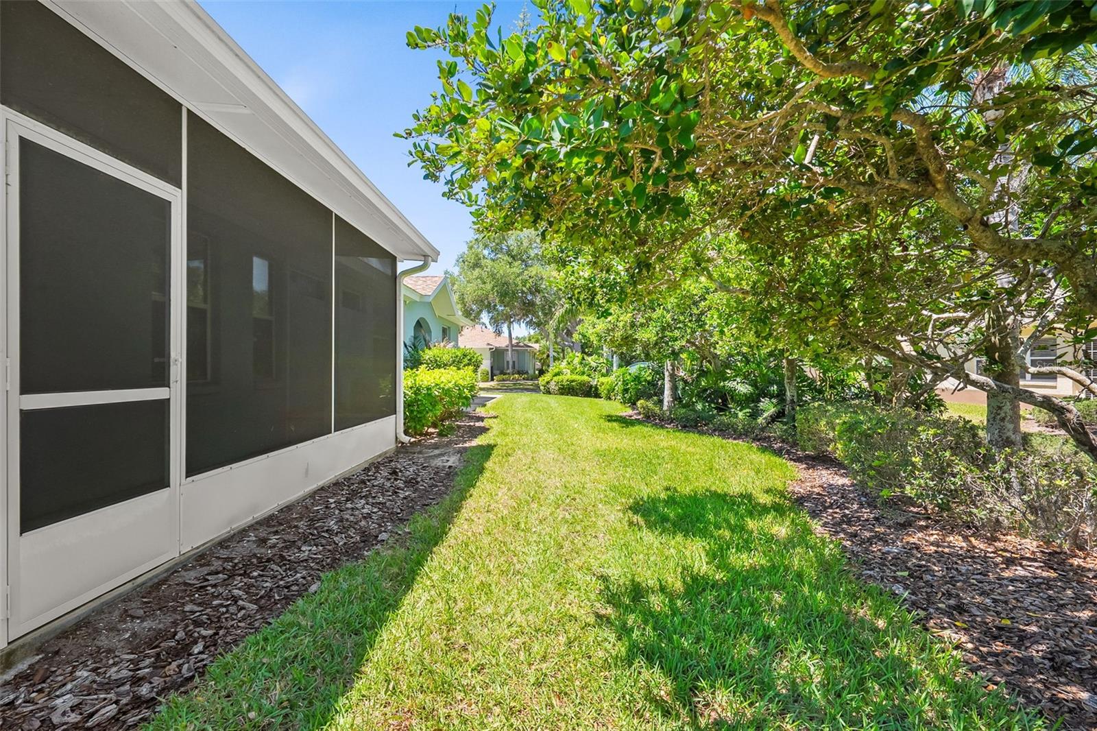 Image 27 of 40 For 1204 Huntington Greens Drive 1204