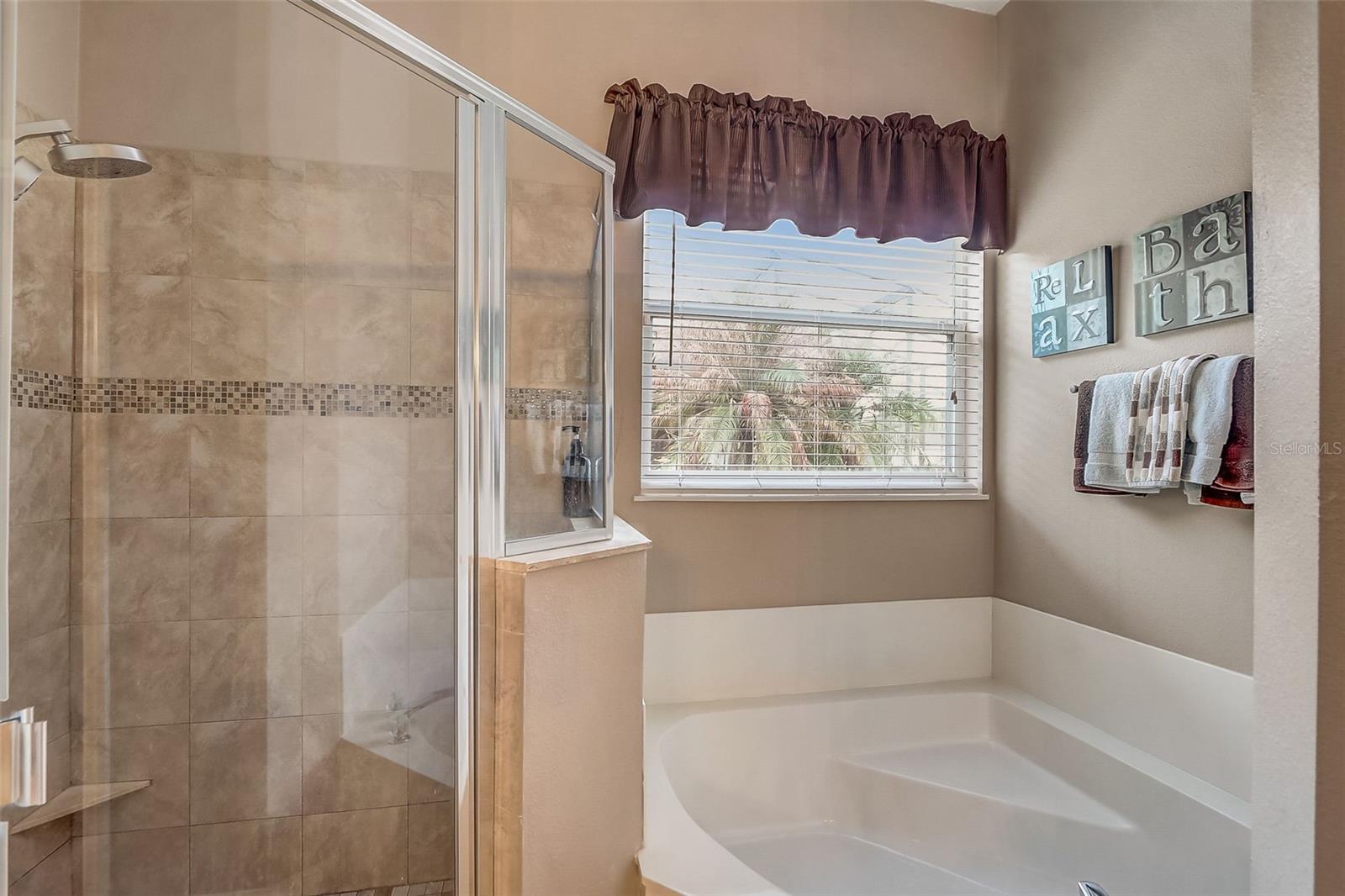 Image 20 of 34 For 2427 Leaning Pine Lane