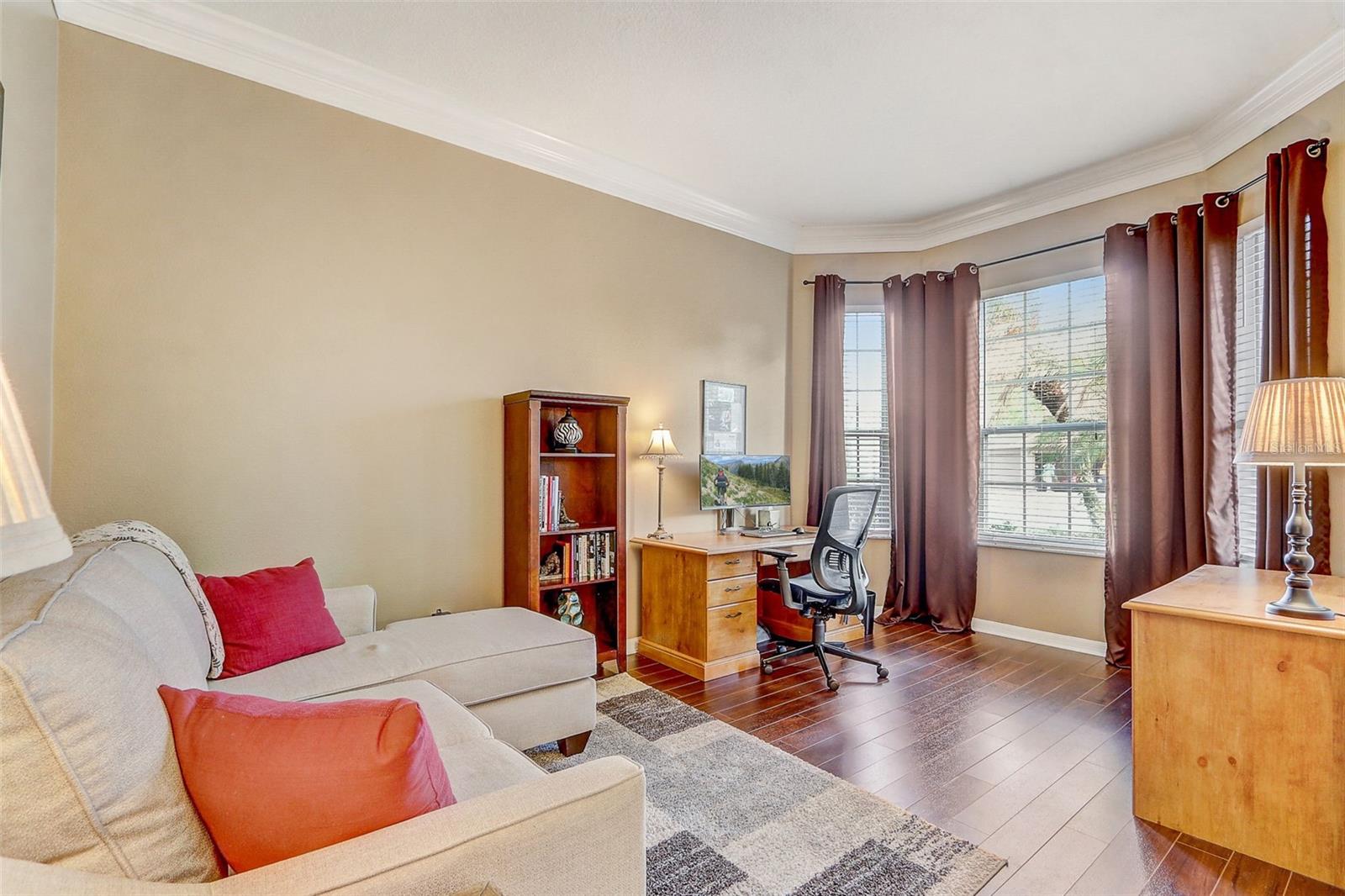 Image 4 of 34 For 2427 Leaning Pine Lane