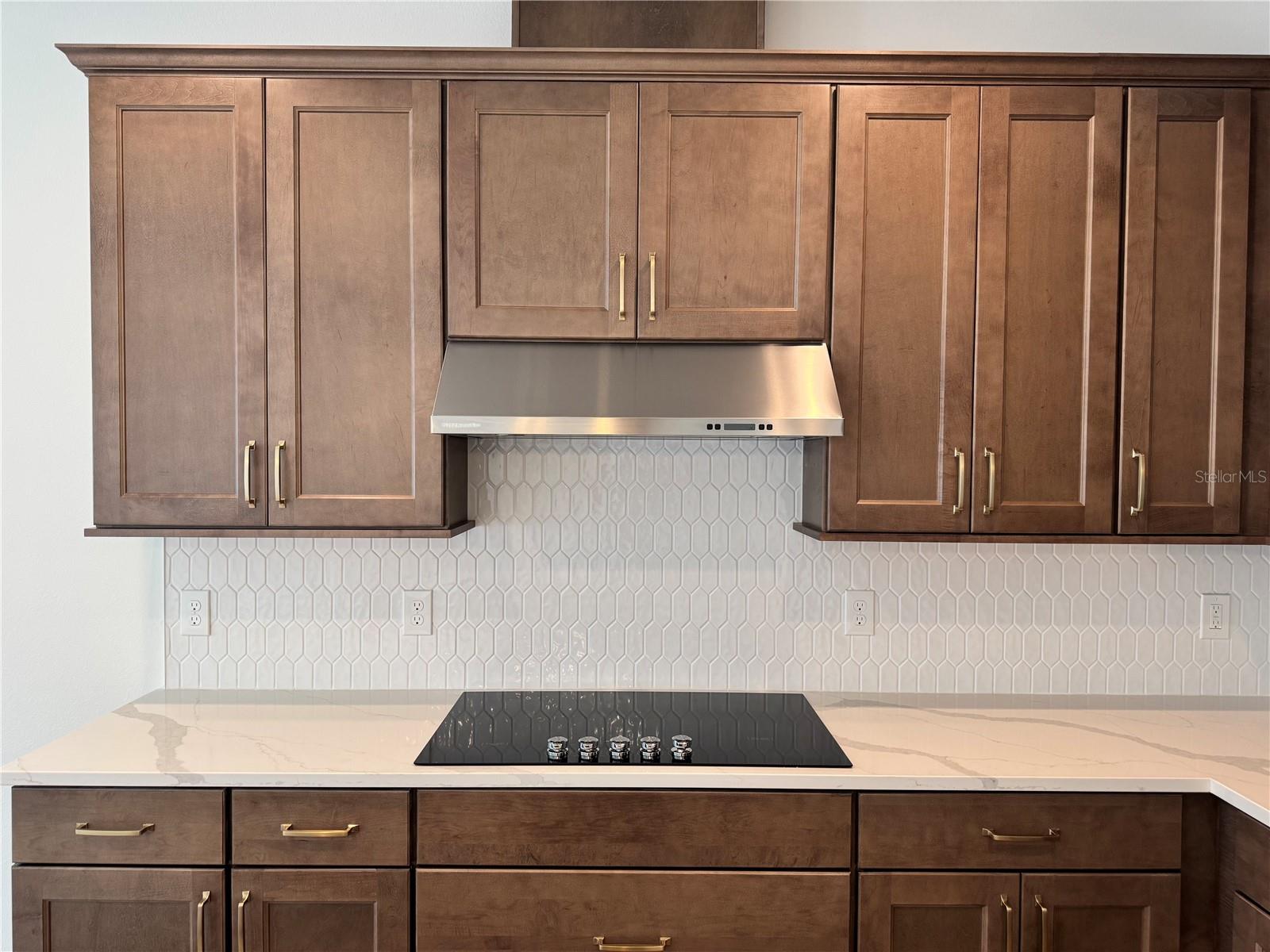 Image 10 of 36 For 1882 Falconhurst Lane